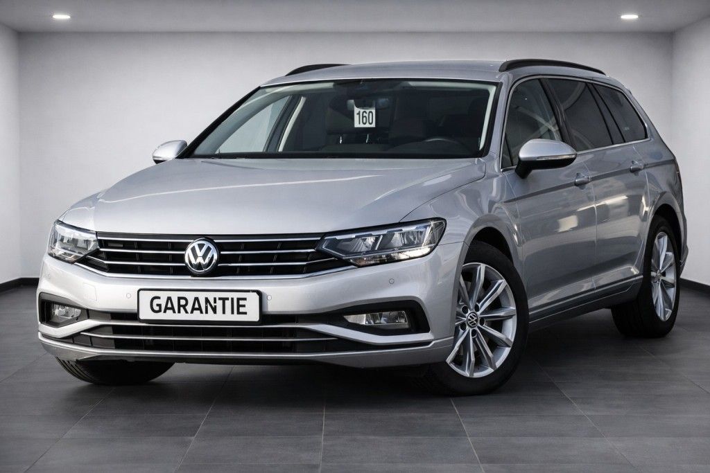 Volkswagen Passat Variant 2.0 TDI DSG R-Line Sportpaket – Bild 1